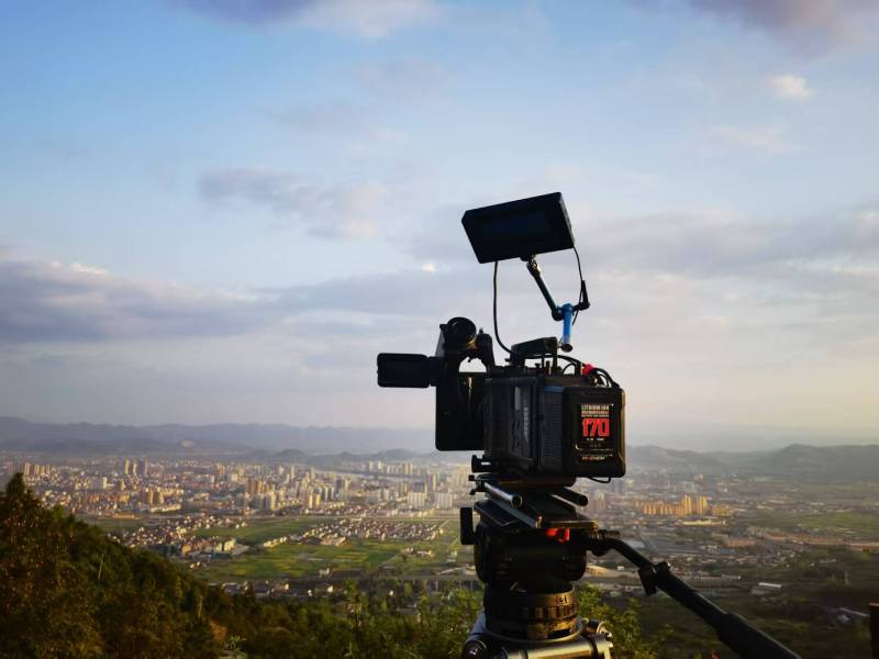 团风县广告片拍摄公司：复古美学复兴者，重塑经典符号的现代演绎